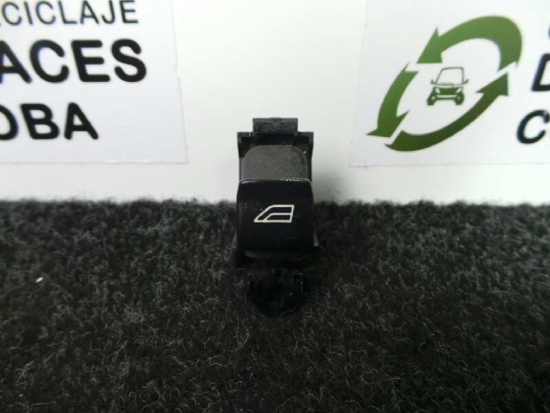 Recambio de mando elevalunas delantero derecho para volvo s40 berlina 2.0 diesel cat referencia OEM IAM   