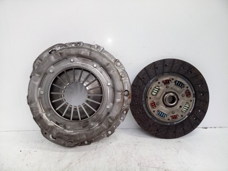 Recambio de kit embrague para nissan patrol (k/w260) referencia OEM IAM 688768242DBC400  