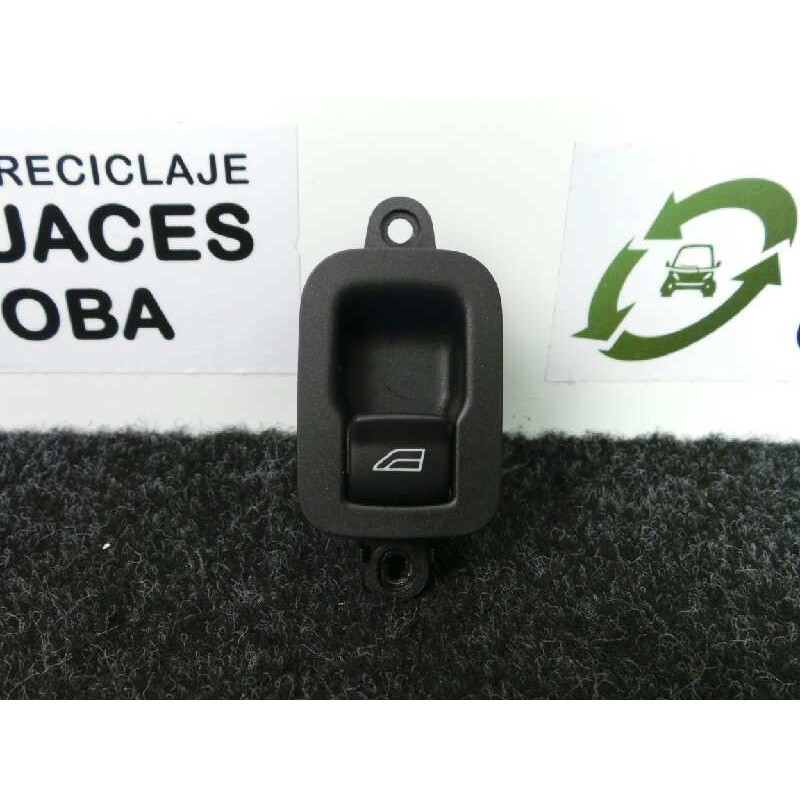 Recambio de mando elevalunas trasero izquierdo para volvo s40 berlina 2.0 diesel cat referencia OEM IAM   