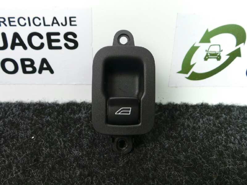 Recambio de mando elevalunas trasero izquierdo para volvo s40 berlina 2.0 diesel cat referencia OEM IAM   