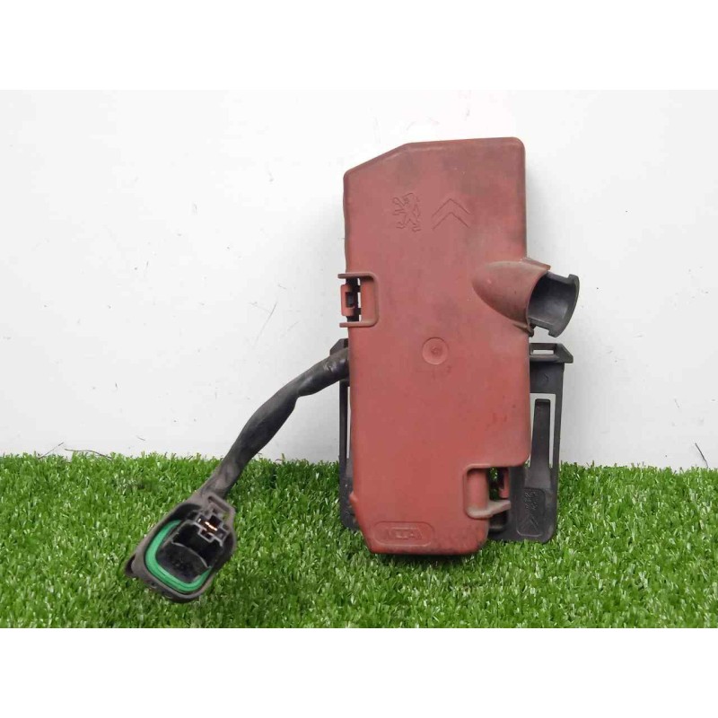 Recambio de caja reles / fusibles para citroën c5 station wagon 2.0 hdi fap referencia OEM IAM 9662335380  