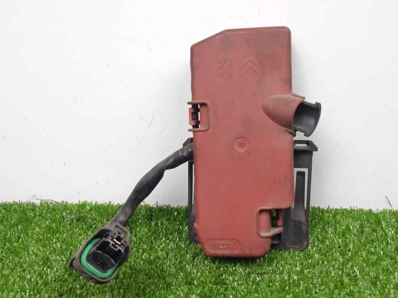 Recambio de caja reles / fusibles para citroën c5 station wagon 2.0 hdi fap referencia OEM IAM 9662335380  