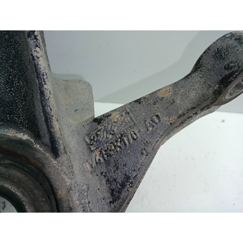 Recambio de mangueta delantera derecha para ford kuga (cbv) 2.0 tdci cat referencia OEM IAM 8V413K170AD  