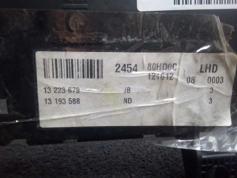 Recambio de caja reles / fusibles para opel vectra c berlina 1.9 cdti referencia OEM IAM 13223679-13193588  