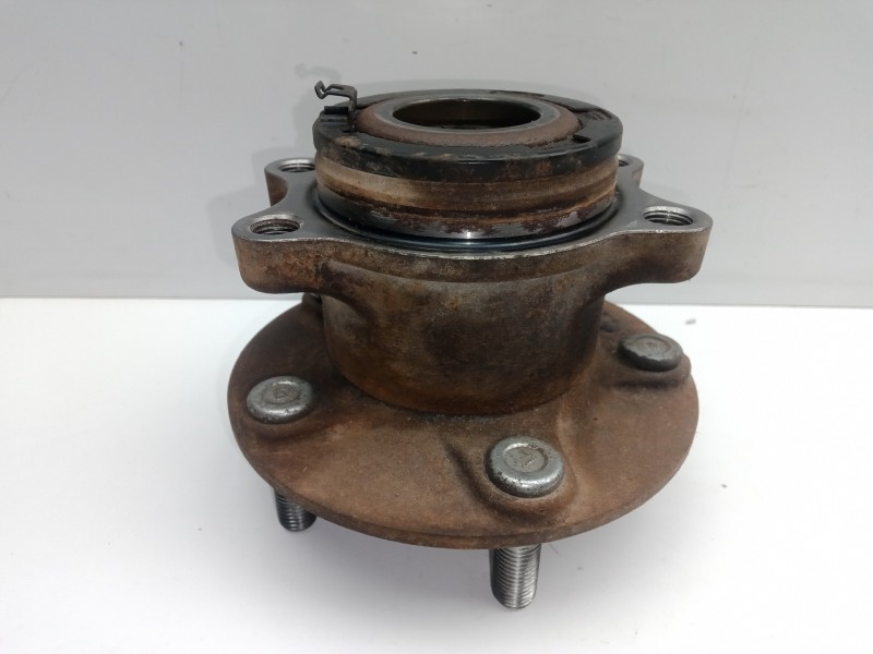 Recambio de rodamiento buje trasero para mitsubishi asx (ga0w) 2.2 di-d cat referencia OEM IAM  IZQUIERDO 