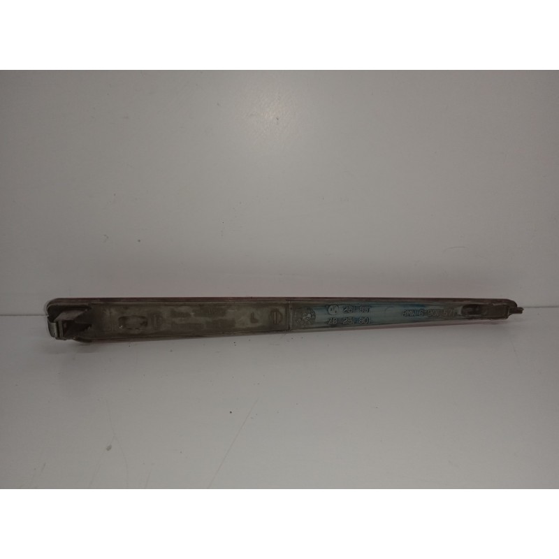 Recambio de piloto trasero central para bmw x5 (e53) 3.0 turbodiesel cat referencia OEM IAM 6901571 IZQUIERDO 