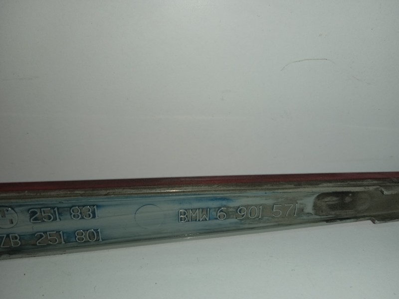 Recambio de piloto trasero central para bmw x5 (e53) 3.0 turbodiesel cat referencia OEM IAM 6901571 IZQUIERDO 