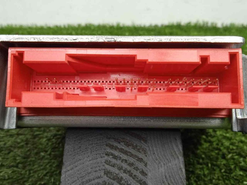 Recambio de centralita airbag para ssangyong rodius 2.7 turbodiesel cat referencia OEM IAM 8625021031-5WY64004 SIEMENS 