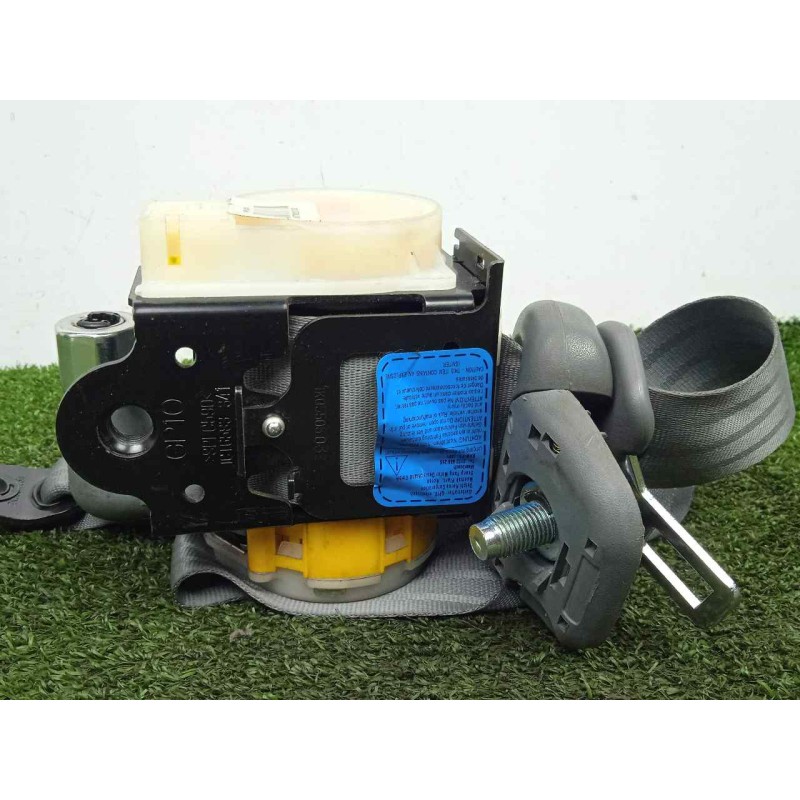 Recambio de cinturon seguridad delantero derecho para ssangyong rodius 2.7 turbodiesel cat referencia OEM IAM 7462221003  