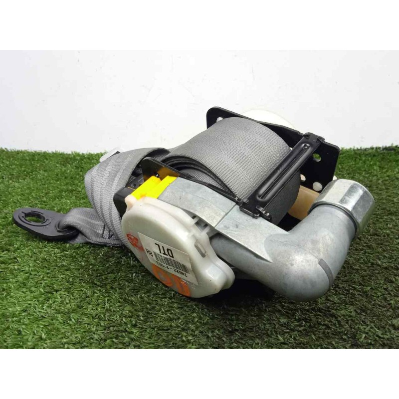 Recambio de cinturon seguridad delantero derecho para ssangyong rodius 2.7 turbodiesel cat referencia OEM IAM 7462221003  