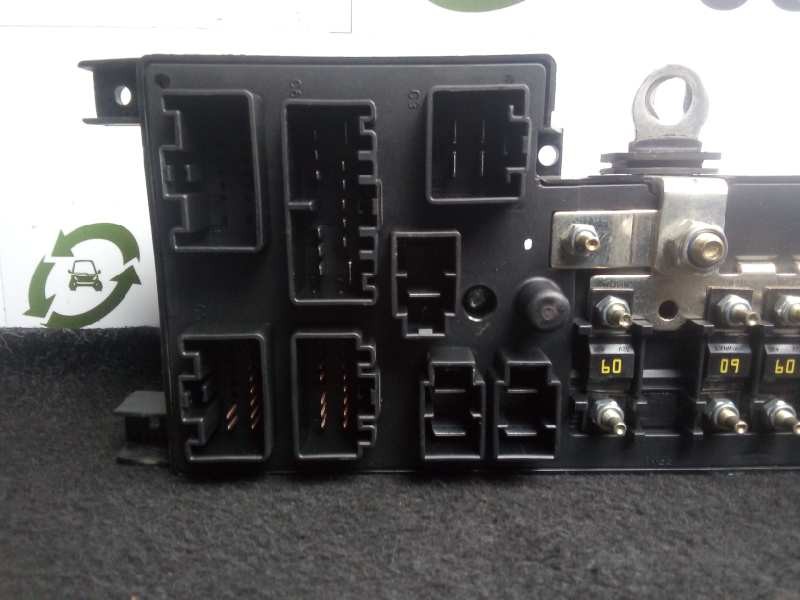 Recambio de caja reles / fusibles para volvo s60 berlina 2.4 diesel cat referencia OEM IAM 8637841-518323324  