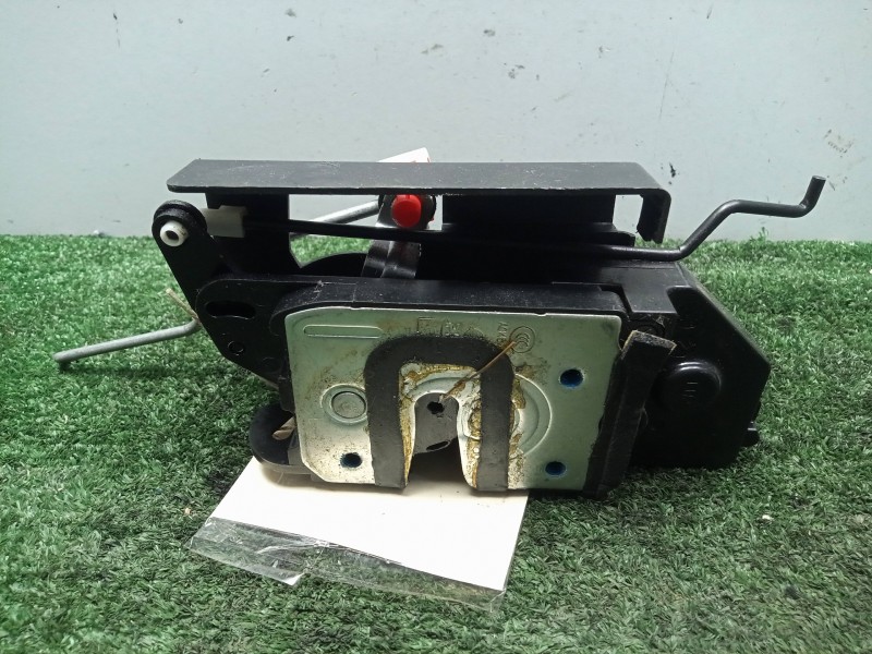 Recambio de cerradura puerta delantera izquierda para ssangyong rodius 2.7 turbodiesel cat referencia OEM IAM SINREFERENCIA 5.PI