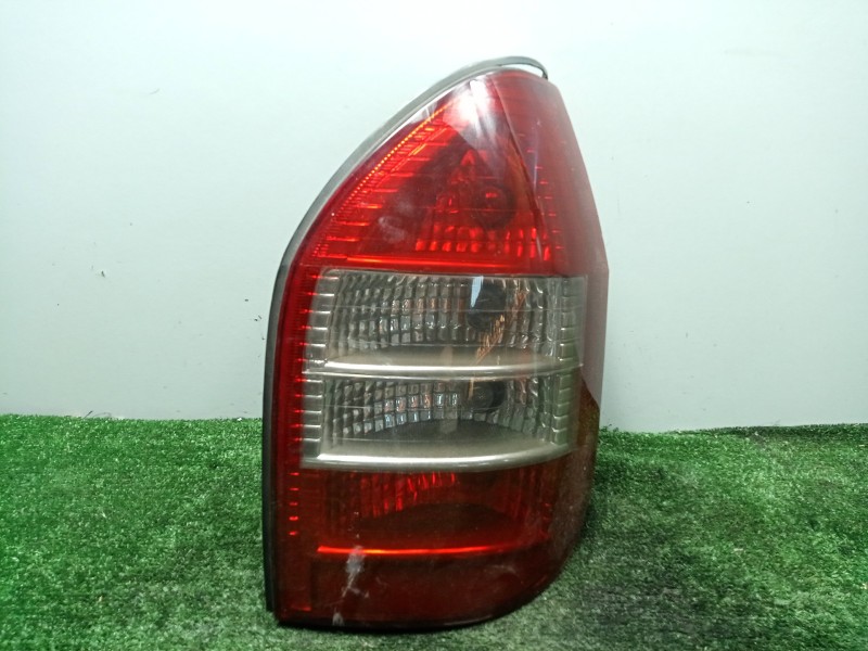 Recambio de piloto trasero derecho para opel zafira a 2.0 dti referencia OEM IAM SINREFERENCIA 99-05 BLANCO