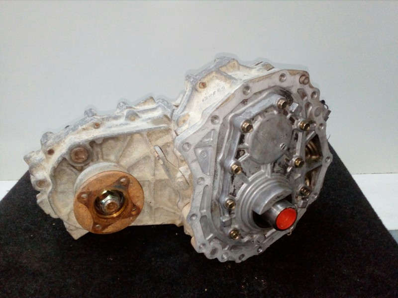 Recambio de caja transfer para nissan pick-up (d22) 2.5 turbodiesel referencia OEM IAM SINREFERENCIA  