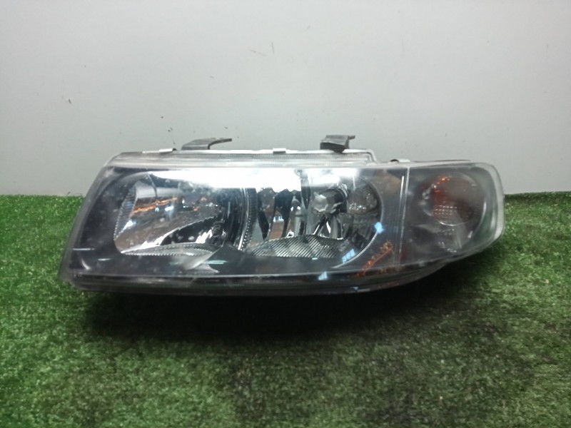 Recambio de faro izquierdo para seat toledo (1m2) 1.9 tdi referencia OEM IAM   
