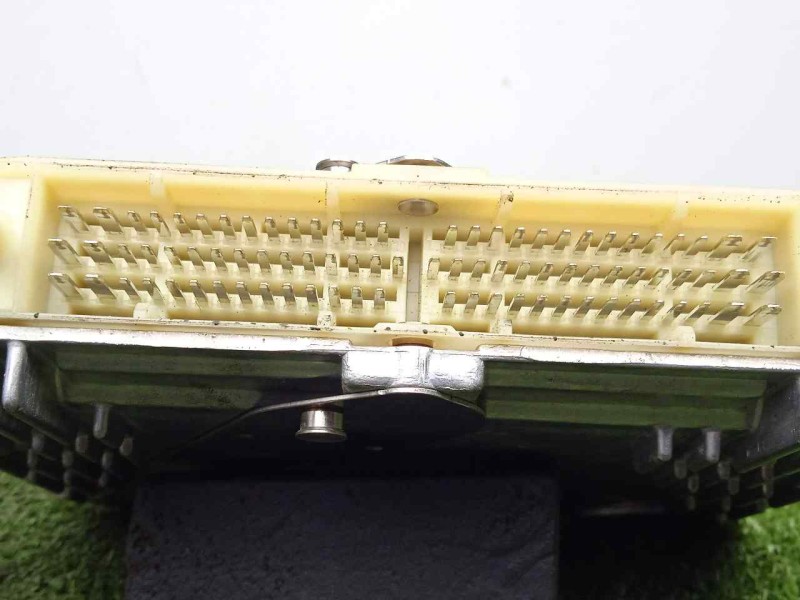 Recambio de centralita motor uce para volvo s70 berlina 2.5 turbodiesel referencia OEM IAM 0281001592-17390899  BOSCH