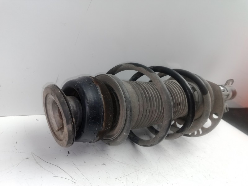 Recambio de amortiguador delantero derecho para seat ibiza (6p1) 1.2 tsi referencia OEM IAM 6R0413031C  
