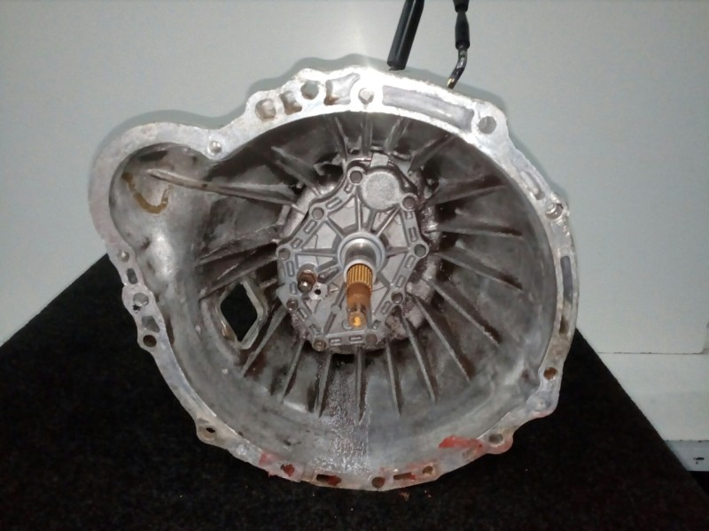 Recambio de caja cambios para nissan pick-up (d22) 2.5 turbodiesel referencia OEM IAM SINREFERENCIA 5.VELOCIDADES MANUAL