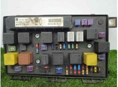Recambio de caja reles / fusibles para opel astra h caravan 1.7 16v cdti referencia OEM IAM 5DK00866851-13181662-743381  