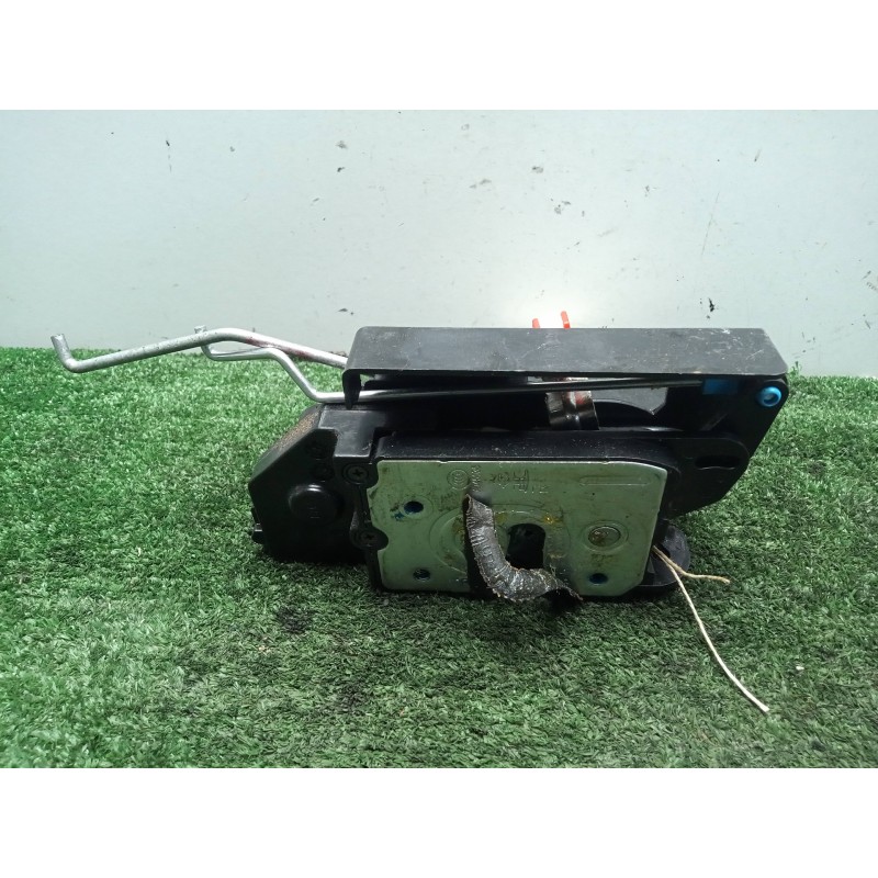 Recambio de cerradura puerta delantera derecha para ssangyong rodius 2.7 turbodiesel cat referencia OEM IAM SINREFERENCIA 5.PINE