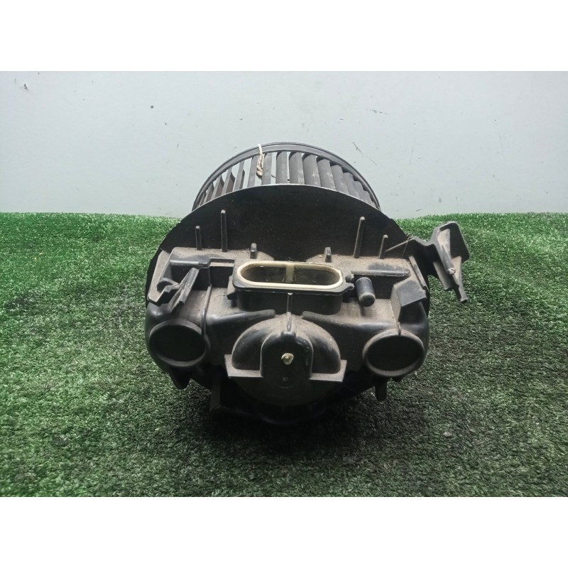 Recambio de motor calefaccion para renault clio iii 1.2 referencia OEM IAM  SIN.CLIMA Ø DIAMETRO: 145MM