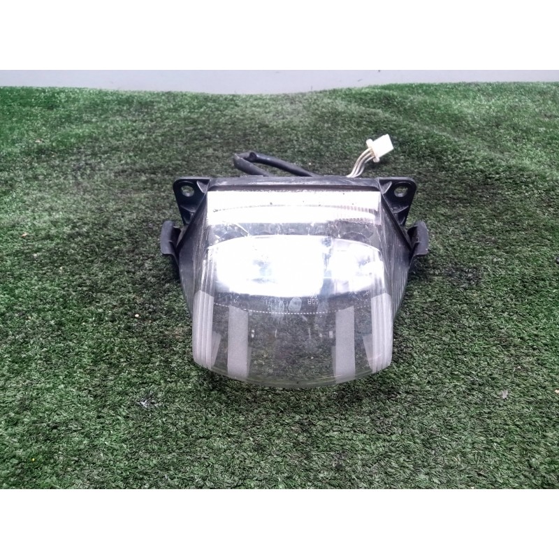 Recambio de luz central de freno para hyosung gt 650i referencia OEM IAM SINREFERENCIA LEDS 