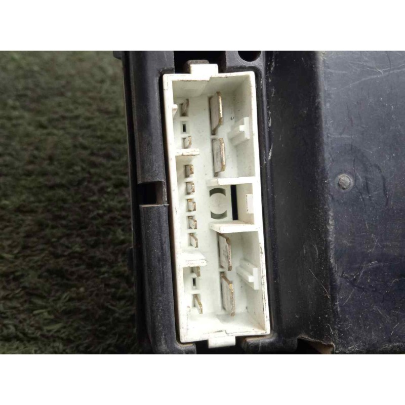 Recambio de mando elevalunas delantero derecho para chrysler jeep gr.cherokee (wj/wg) 2.7 crd cat referencia OEM IAM 5HB64DX9AC-