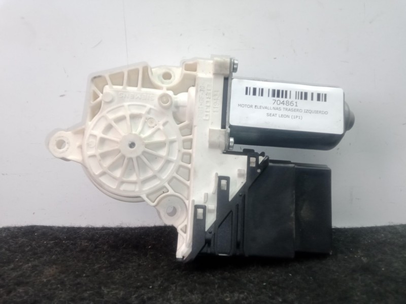 Recambio de motor elevalunas trasero izquierdo para seat leon (1p1) 2.0 tdi referencia OEM IAM REFERENCIABORRADA  