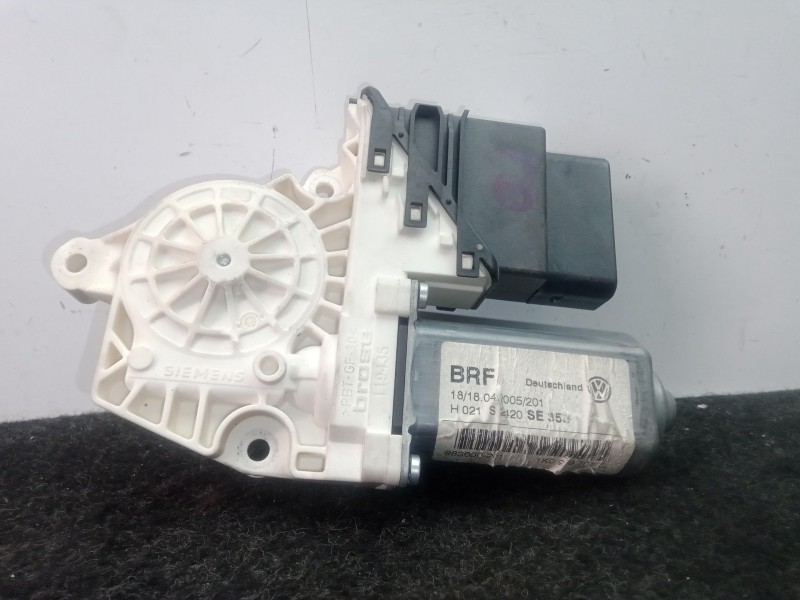 Recambio de motor elevalunas trasero derecho para seat leon (1p1) 2.0 tdi referencia OEM IAM 1K0959703G  