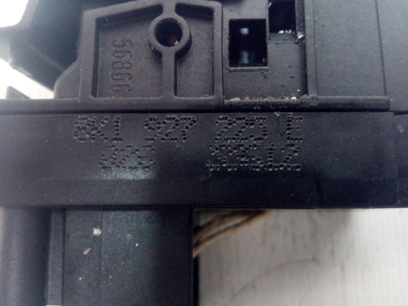 Recambio de palanca freno de mano para audi a5 coupe (8t) 2.0 tdi referencia OEM IAM 8K1927225E BOTON FRENO MANO ELECTRICO 