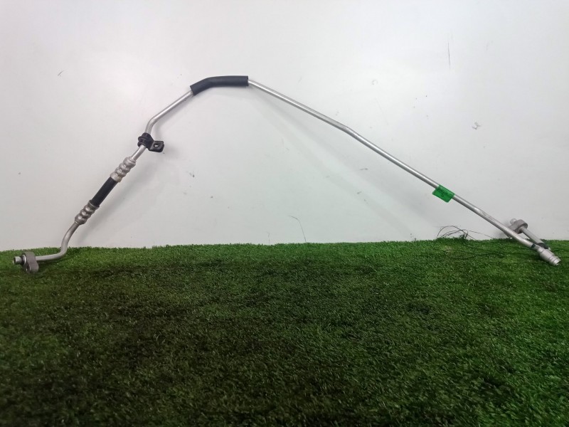 Recambio de tubos aire acondicionado para ssangyong rodius 2.7 turbodiesel cat referencia OEM IAM 6863021002  