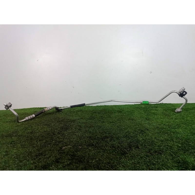 Recambio de tubos aire acondicionado para ssangyong rodius 2.7 turbodiesel cat referencia OEM IAM 6863021002  