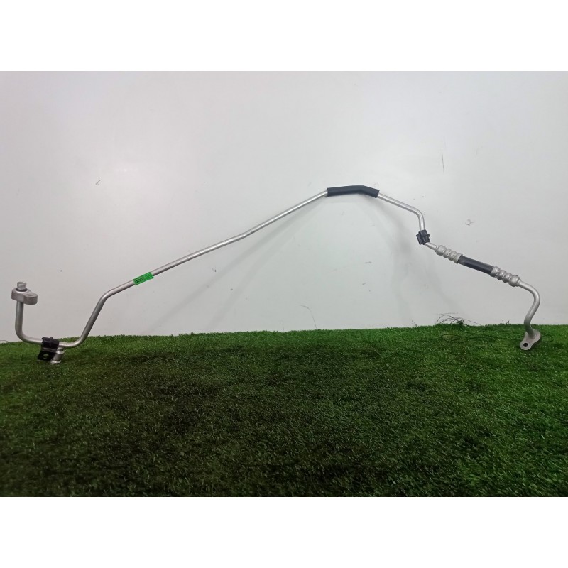 Recambio de tubos aire acondicionado para ssangyong rodius 2.7 turbodiesel cat referencia OEM IAM 6863021002  