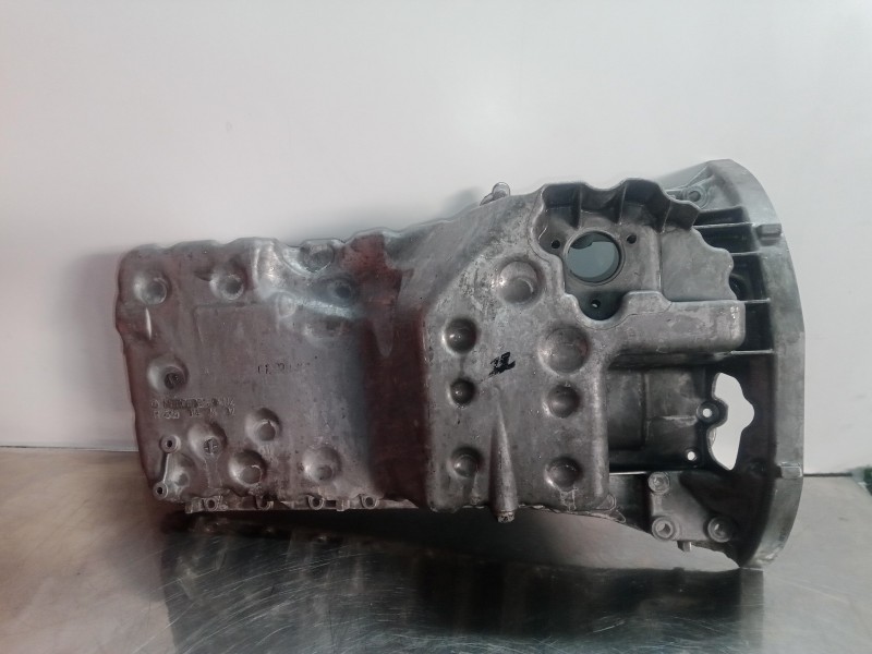 Recambio de carter para mercedes-benz clase c (w203) berlina 2.2 cdi cat referencia OEM IAM R6460141402  