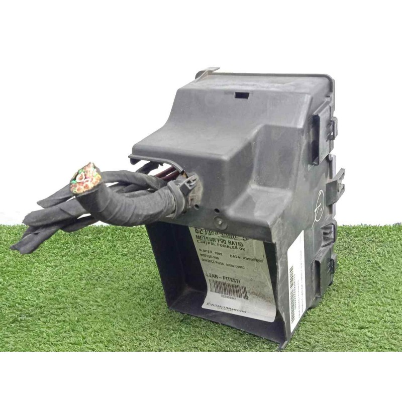 Recambio de caja reles / fusibles para renault laguna ii (bg0) 1.9 dci diesel referencia OEM IAM 8200445566B-P5RDB2249  