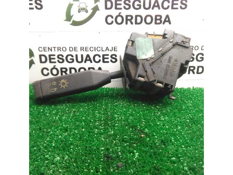 Recambio de mando luces para renault 19 1.7 g referencia OEM IAM 7700766407 CUADRADO CON.CLAXON