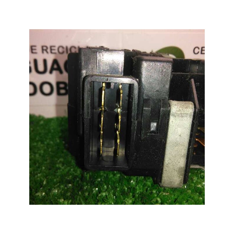 Recambio de mando luces para renault 19 1.7 g referencia OEM IAM 7700766407 CUADRADO CON.CLAXON