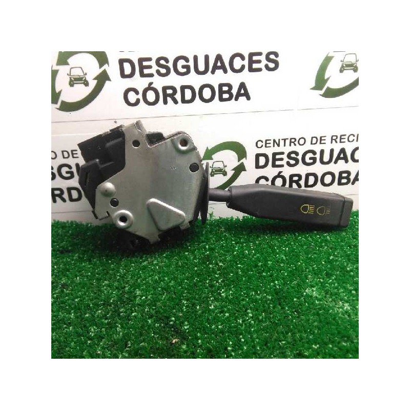 Recambio de mando luces para renault 19 1.7 g referencia OEM IAM 7700766407 CUADRADO CON.CLAXON