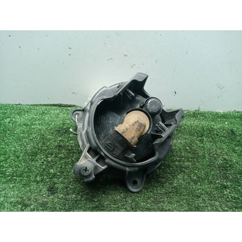 Recambio de faro antiniebla derecho para ssangyong rodius 2.7 turbodiesel cat referencia OEM IAM SINREFERENCIA  