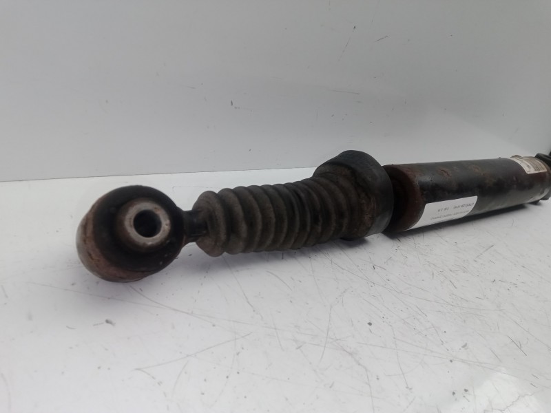Recambio de amortiguador trasero derecho para citroën ds3 1.6 16v referencia OEM IAM 9685479880  