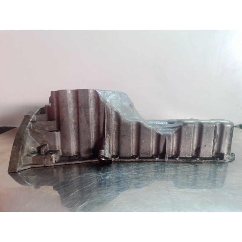 Recambio de carter para mercedes-benz clase c (w203) berlina 2.2 cdi cat referencia OEM IAM R6460141402  