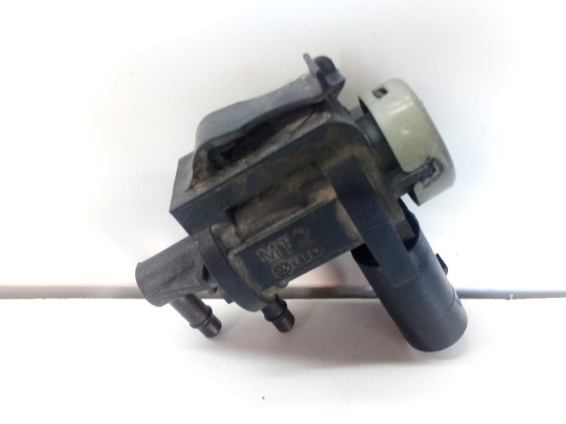 Recambio de valvula de vacio para seat ibiza sc (6j1) 1.9 tdi referencia OEM IAM 1K0906283A  