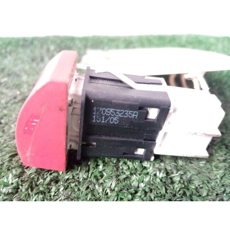 Recambio de warning para skoda octavia berlina (1z3) 1.9 tdi referencia OEM IAM 1Z0953235A 4.PINES 