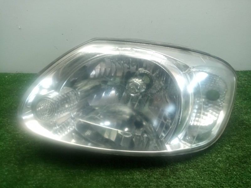 Recambio de faro izquierdo para hyundai accent (lc) 1.5 crdi cat referencia OEM IAM  03-07 BLANCO