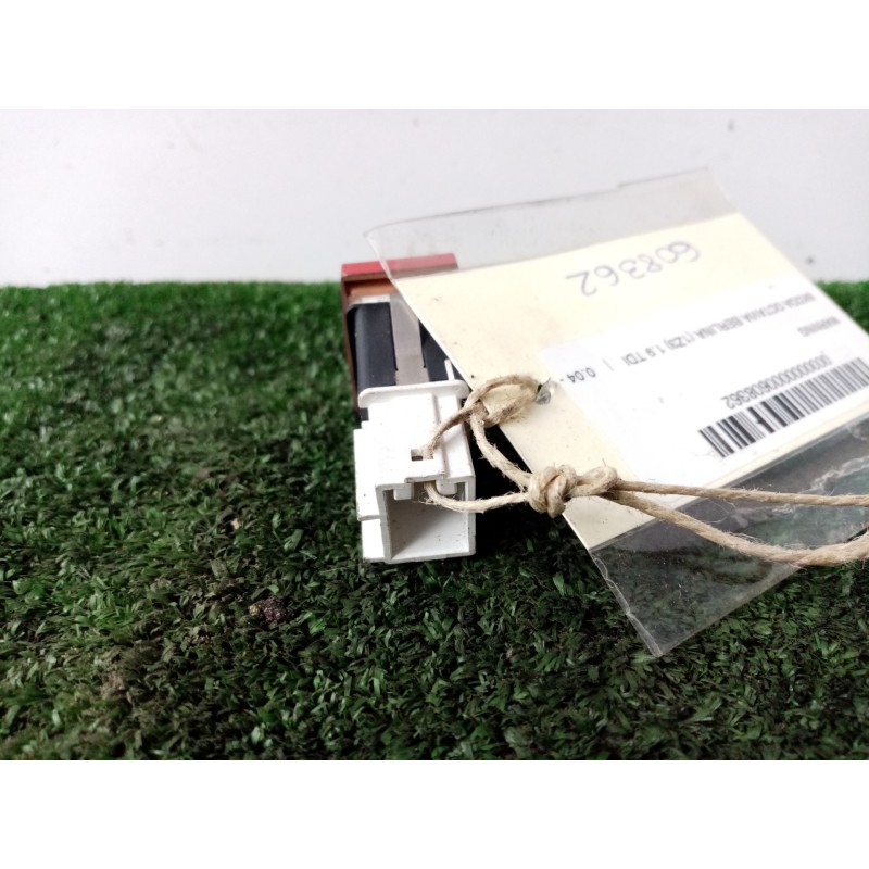 Recambio de warning para skoda octavia berlina (1z3) 1.9 tdi referencia OEM IAM 1Z0953235A 4.PINES 