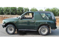 Recambio de puerta delantera izquierda para opel frontera a 2.0 referencia OEM IAM  3 PUERTAS VERDE