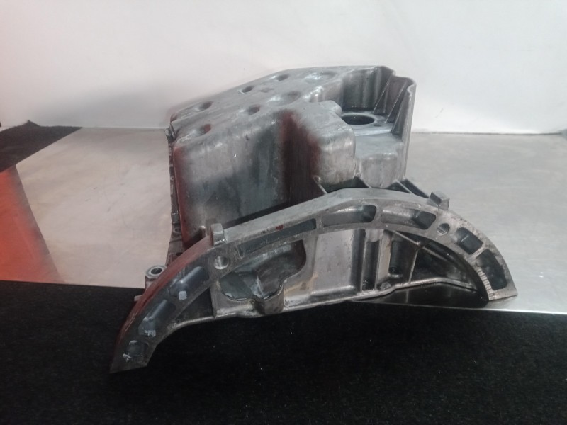 Recambio de carter para mercedes-benz clase c (w203) berlina 2.2 cdi cat referencia OEM IAM R6460141402  