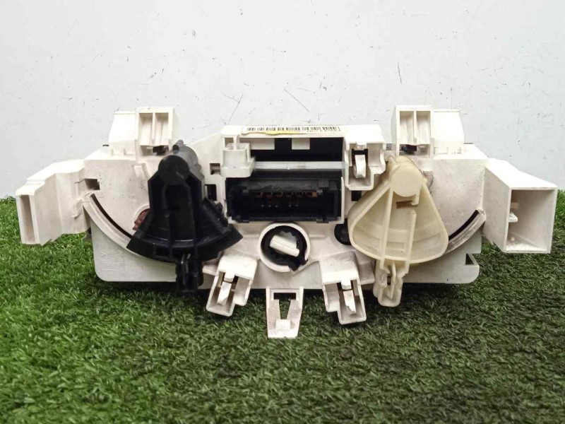 Recambio de mando calefaccion / aire acondicionado para citroën c2 1.4 referencia OEM IAM F664479W  