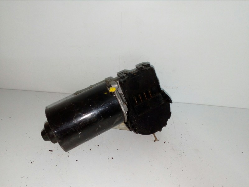 Recambio de motor limpia delantero para volkswagen passat berlina (3b3) referencia OEM IAM 3B1955113B BOSCH 4 PINES