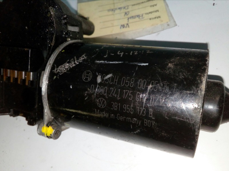 Recambio de motor limpia delantero para volkswagen passat berlina (3b3) referencia OEM IAM 3B1955113B BOSCH 4 PINES